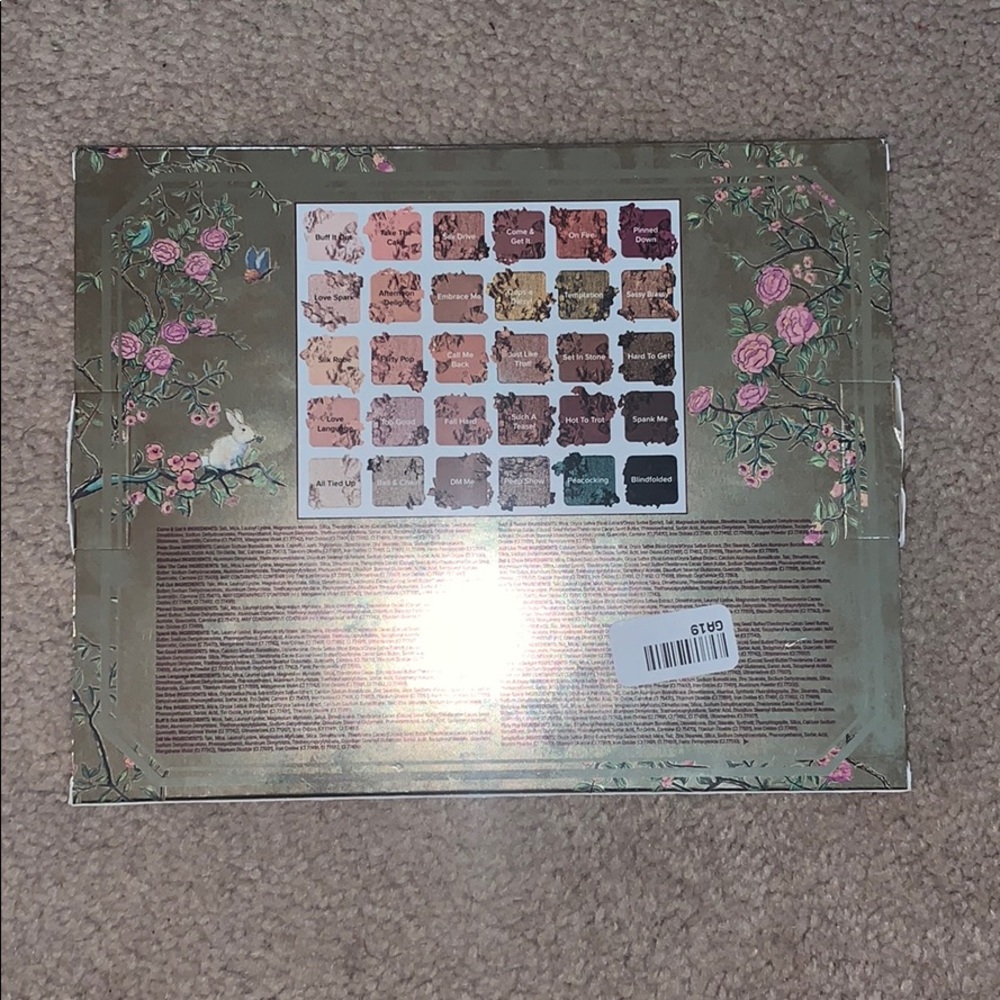 Too faced natural lust pallete! - Picture 2 of 4